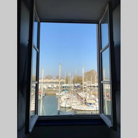La Fayette 2*, Meuble Confort Avec Vue Sur Le Port Rochefort (Charente-Maritime)
