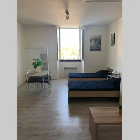 Lejlighed La Fayette 2*, Meuble Confort Avec Vue Sur Le Port