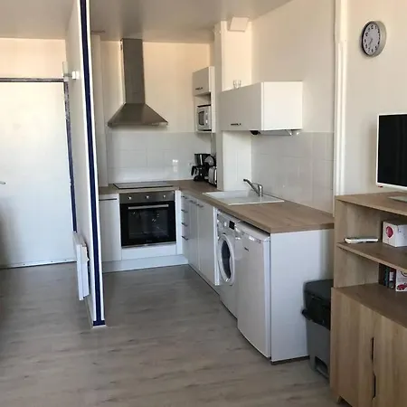 La Fayette 2*, Meuble Confort Avec Vue Sur Le Port