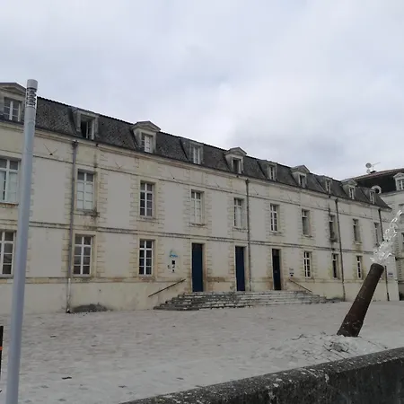 La Fayette 2*, Meuble Confort Avec Vue Sur Le Port Apartament Rochefort (Charente-Maritime)